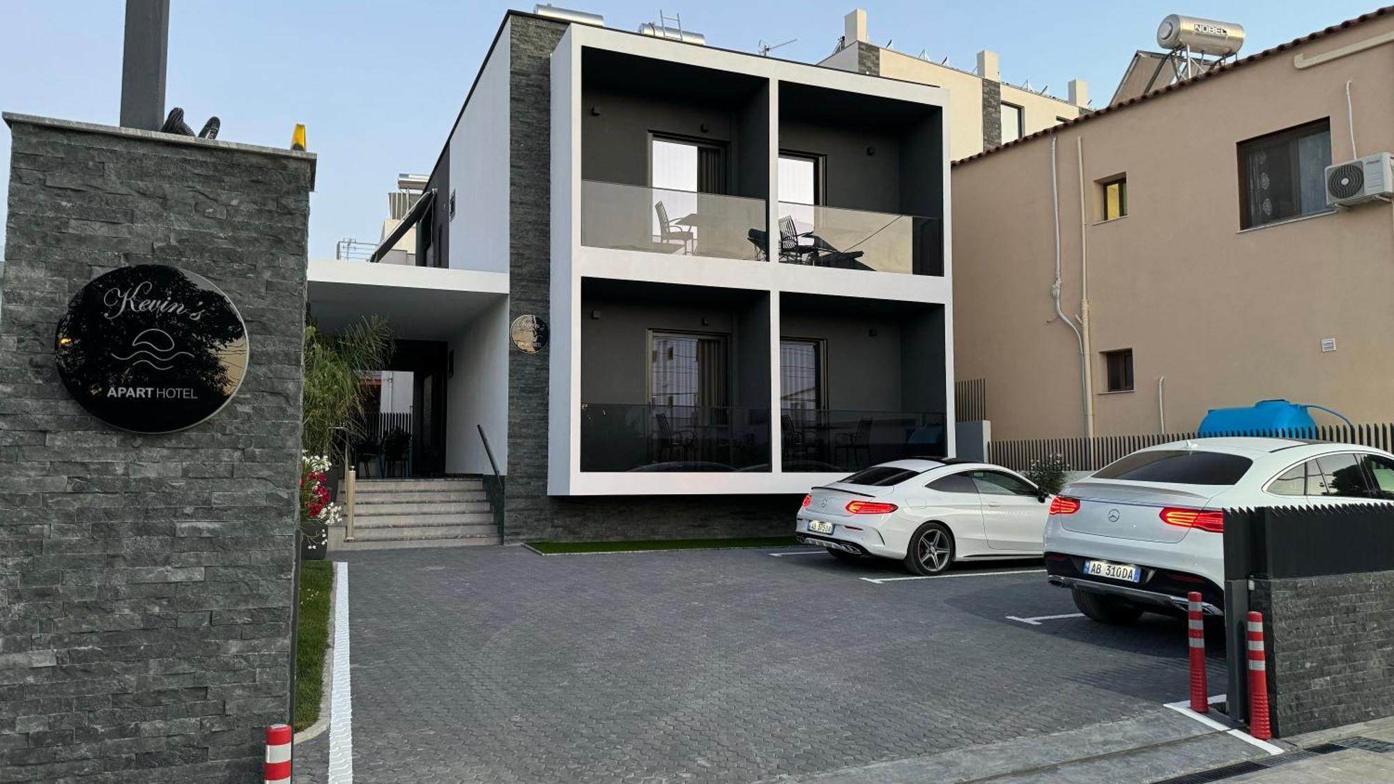 Kevin'S Aparthotel Vlorë 外观 照片