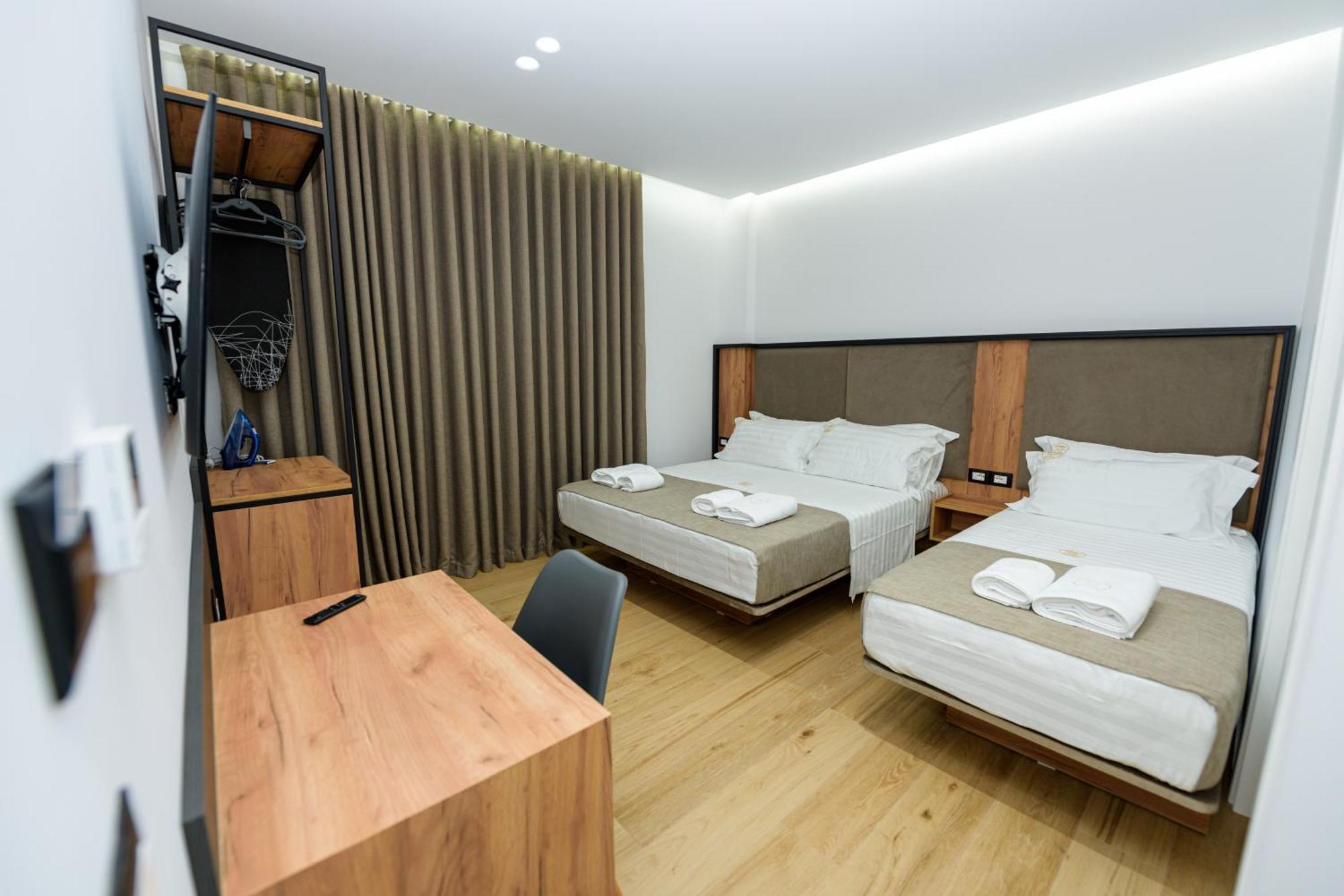 Kevin'S Aparthotel Vlorë 外观 照片